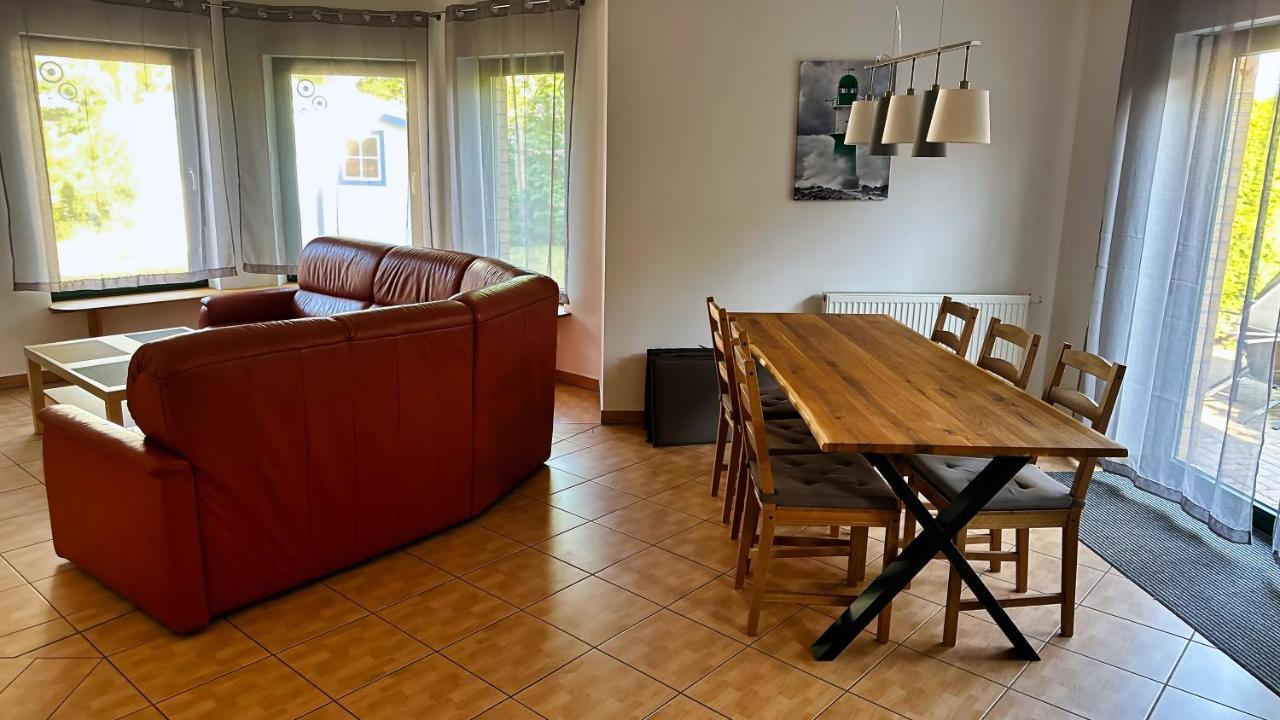 Ferienhaus Zum Findling Гьорен Екстериор снимка