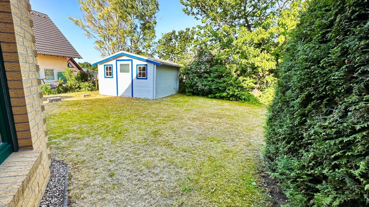 Ferienhaus Zum Findling Гьорен Екстериор снимка