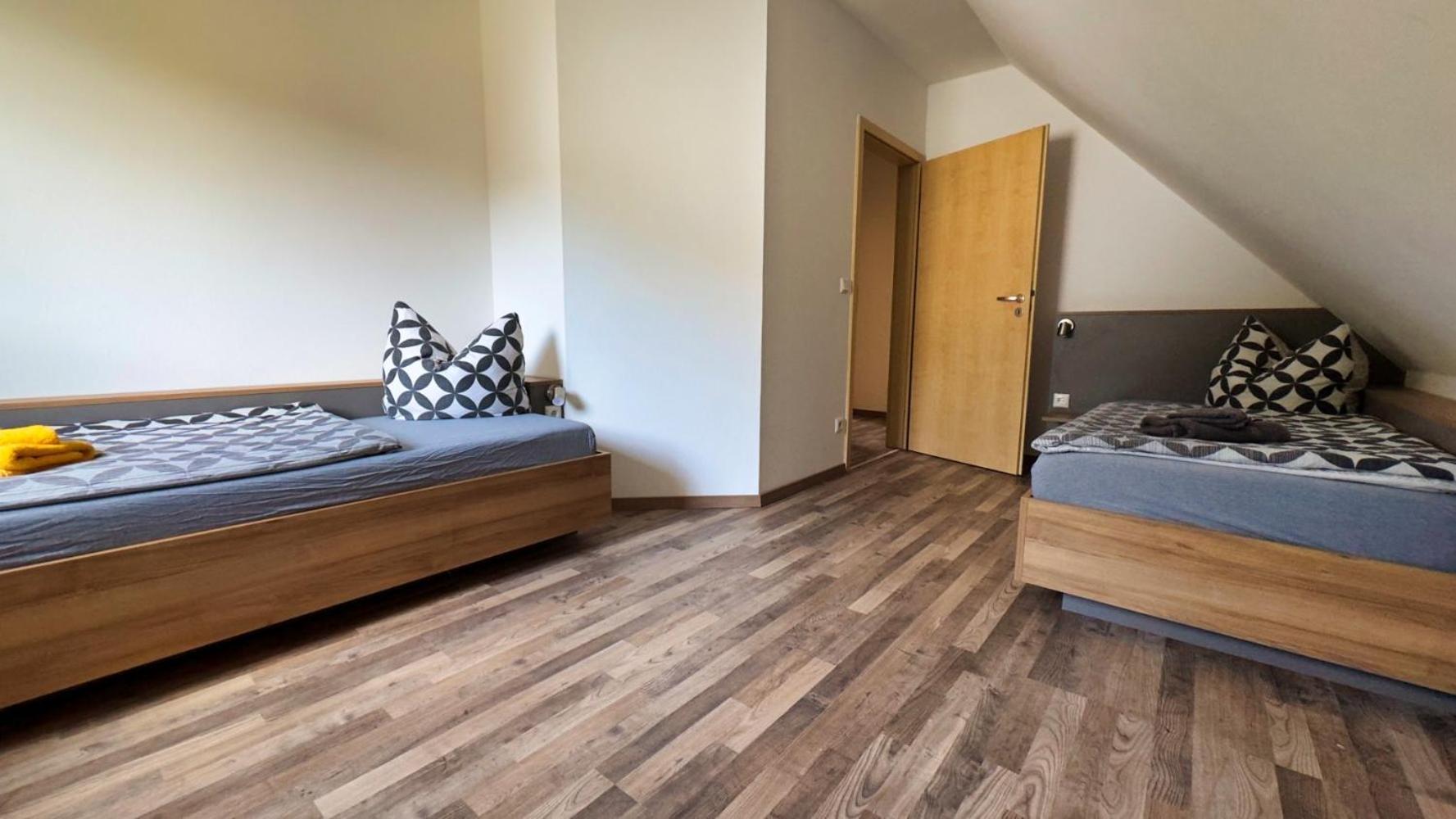Ferienhaus Zum Findling Гьорен Екстериор снимка
